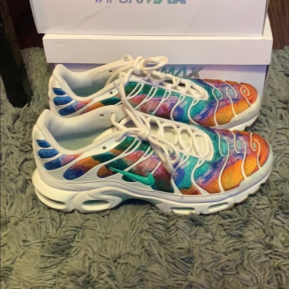 Nike Air Max Plus - Picture 4 of 4